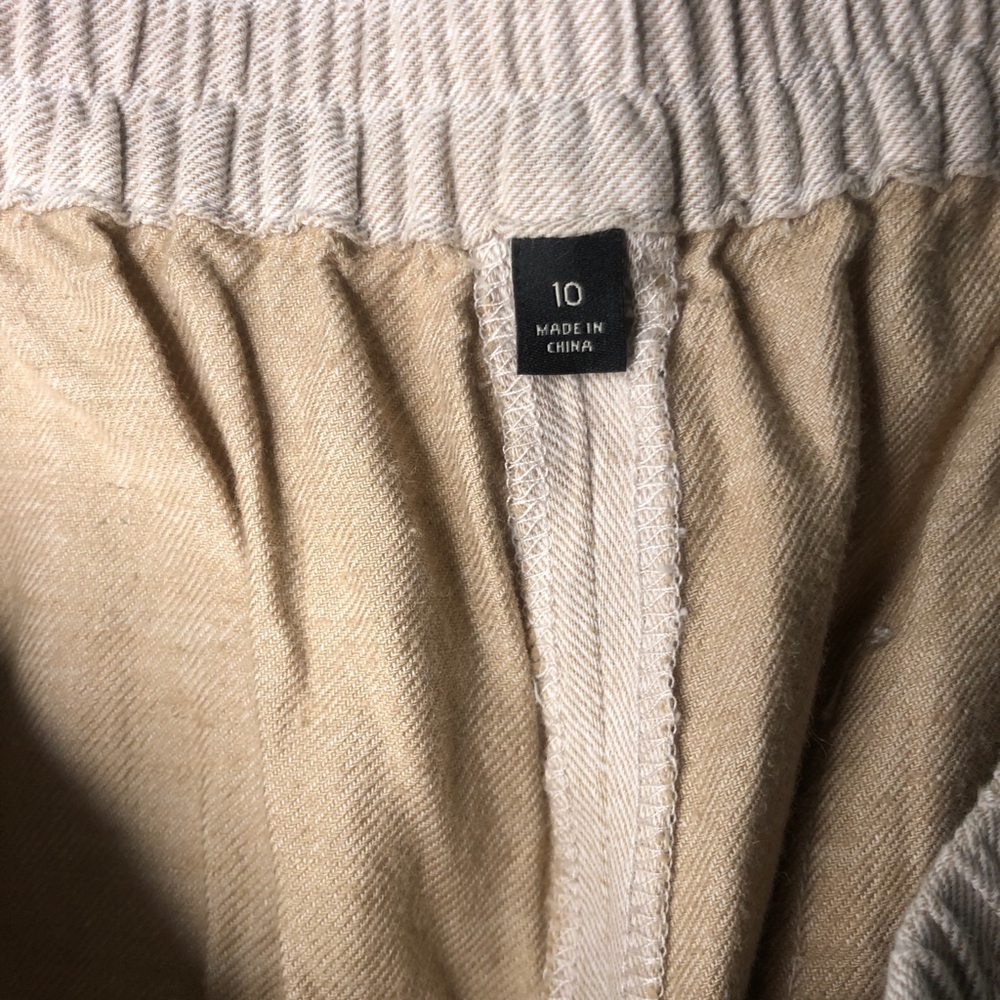 Capris - Picture 2 of 2